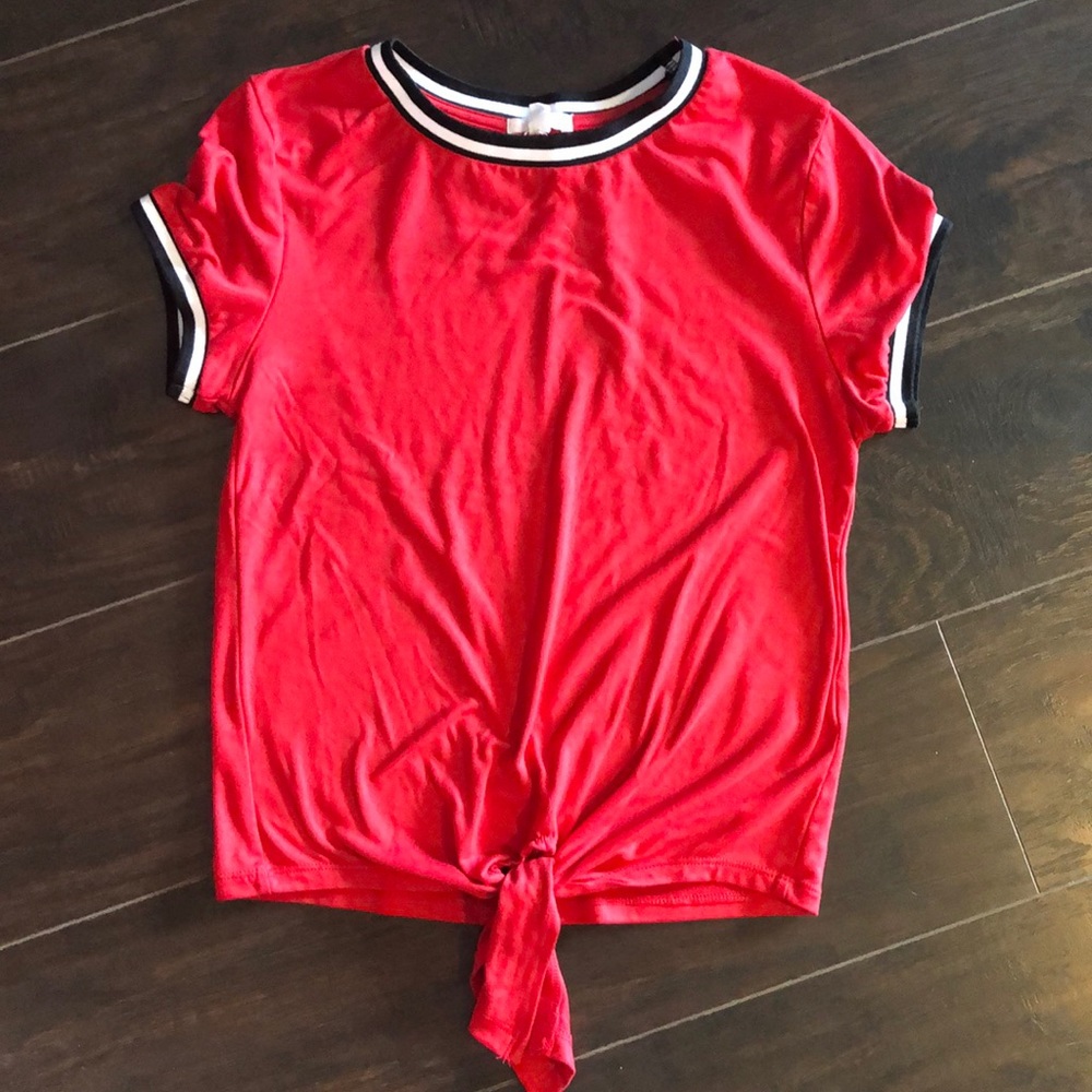 Multiple Ardene tee shirts - Picture 2 of 6
